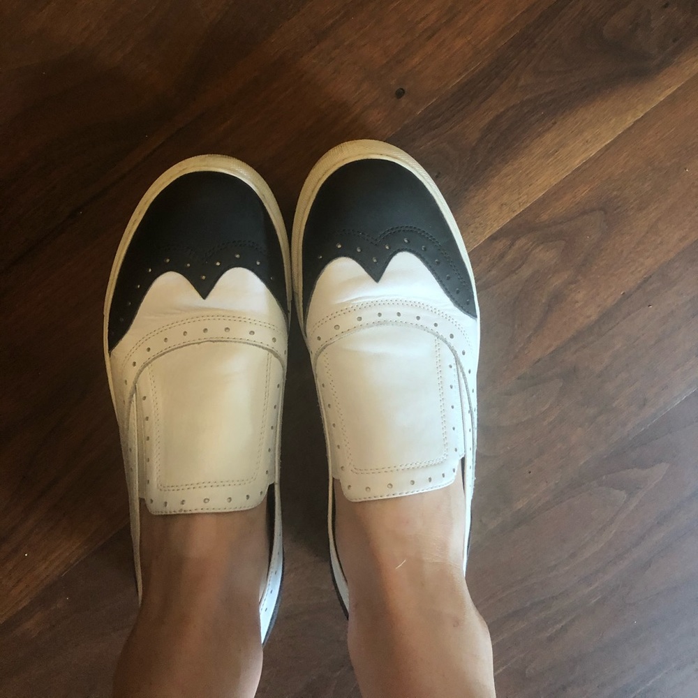 Kenneth Cole slip-on sneakers